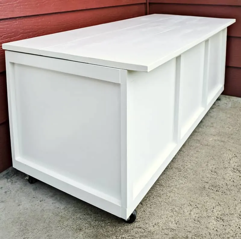 DIY Outdoor Storage Box