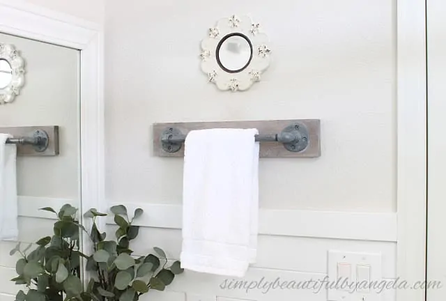 Wood And Leather Hand Towel Holder Design Ideas