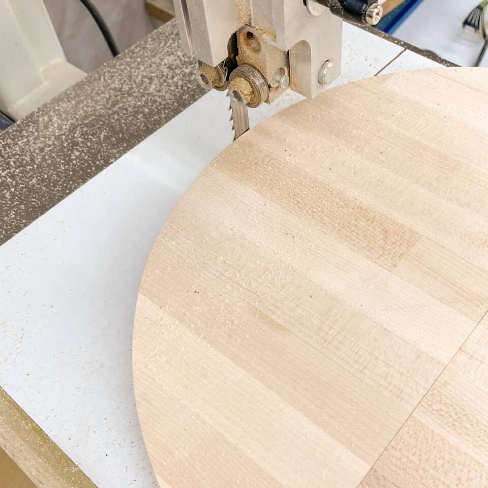 How To Cut A Circle In Wood 6 Different Ways The Handyman S Daughter   Bandsaw Circle Jig Featured Image 960x960 