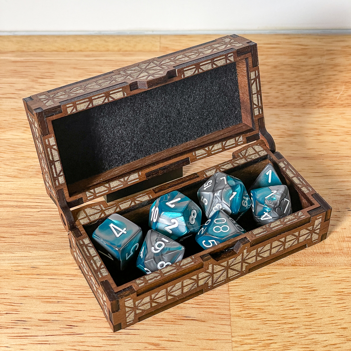 D20 Dice Vault: custom-made, high quality TTRPG dice boxes