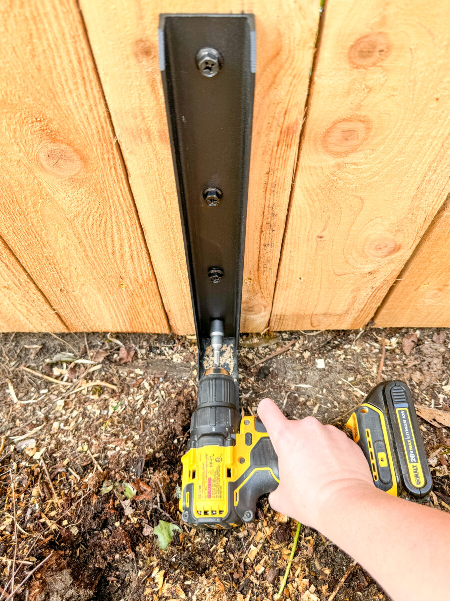 How to Fix a Leaning Fence (the LAZY way!) - The Handyman's Daughter