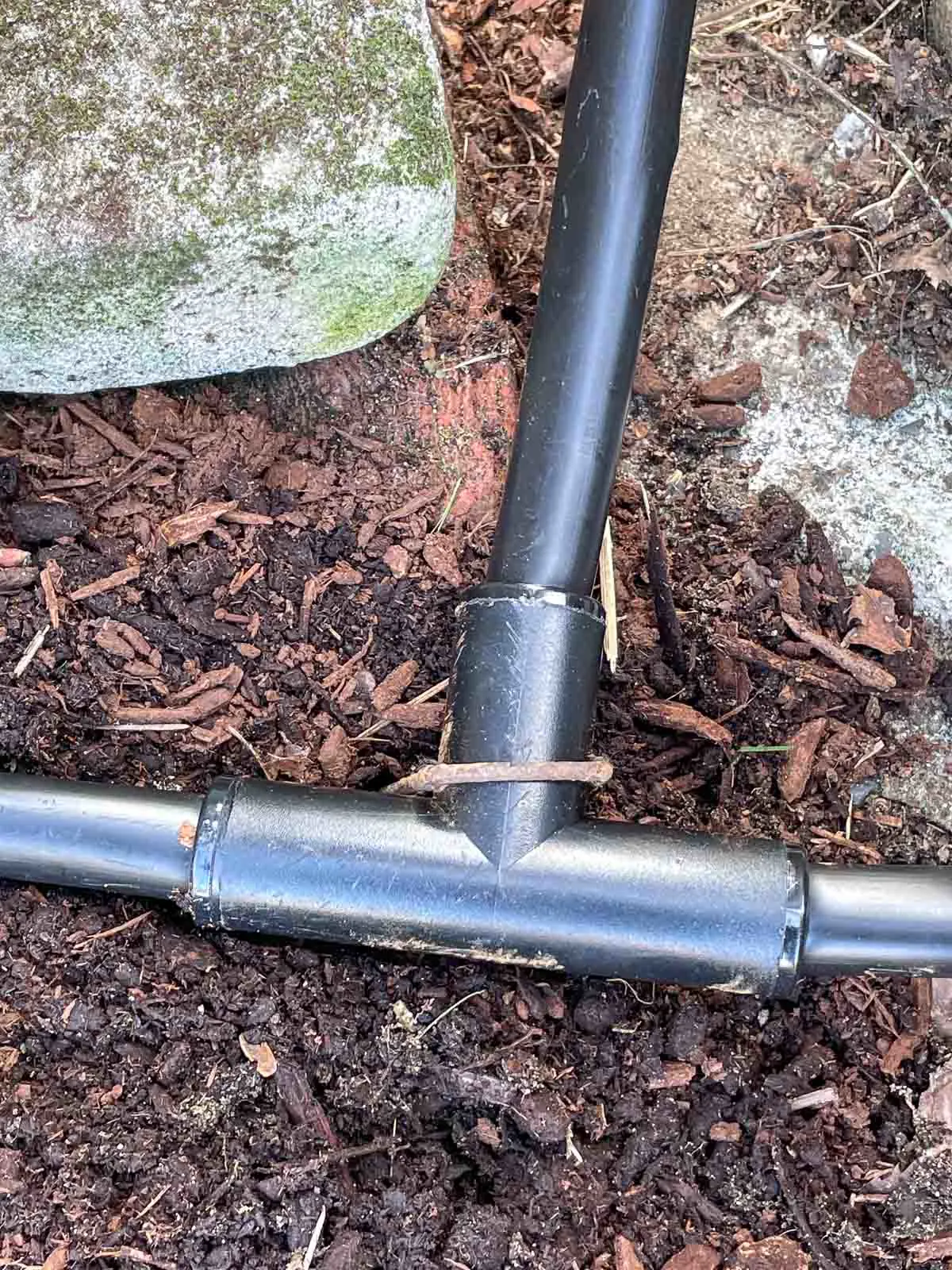 ½" drip irrigation line with T junction